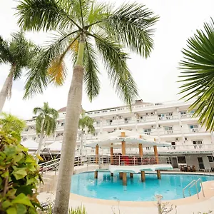 Hotel Clarkk Renaissance
